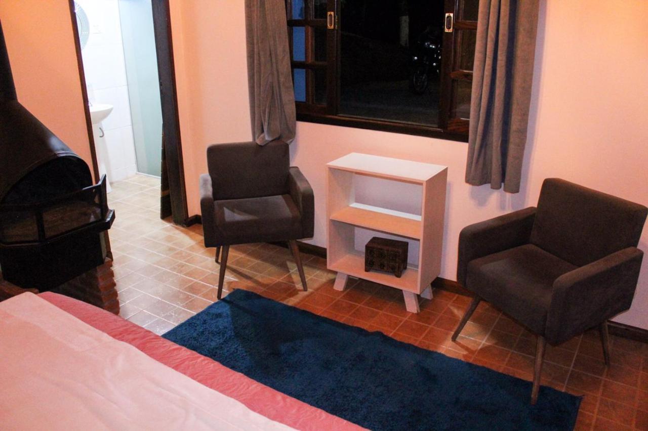 Chale Pico Agudo Hotel Santo Antônio do Pinhal Екстериор снимка