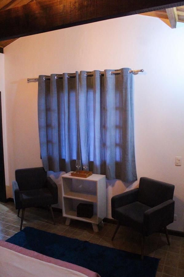 Chale Pico Agudo Hotel Santo Antônio do Pinhal Екстериор снимка